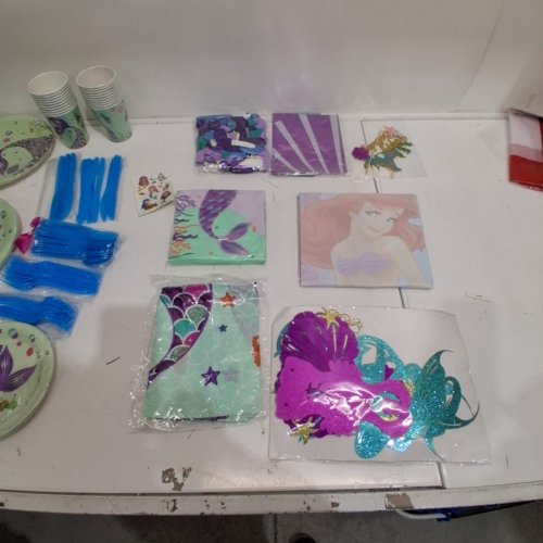 MERMAID-THEMED PARTY SUPPLIES - FOR 20 - MULTICOLOR image 3