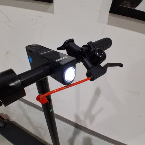 ISCOOTER ELECTRIC FOLDABLE LIGHTWEIGHT COMMUTER SCOOTER - 20-25 KM RANGE - 350W - BLACK / RED (MODEL:I8M) image 6
