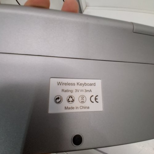 WIRELESS KEYBOARD WITH BUILT IN TOUCHPAD MOUSE - 2.4G - SILVER/BLACK image 4