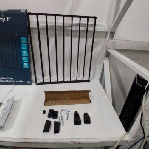SAFETY FIRST TOP OF THE STAIRS EXPANDABLE METAL BABY GATE - 27" - 42" X 28" - BLACK (MODEL: GA090CBLKF2 image 2