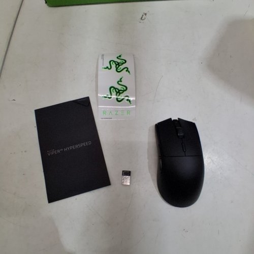 RAZER VIPER V3 HYPERSPEED WIRELESS ESPORTS GAMING MOUSE - 82G LIGHTWEIGHT DESIGN, 30K DPI OPTICAL SENSOR, UP TO 280 HR BATTERY LIFE, HYPERSPEED WIRELESS - CLASSIC BLACK (MODEL: RZ01-0491) image 5