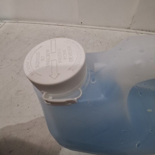 LAURENTIDE 4 SEASON WINDSHIELD WASHER -40°C - 3.76L - BLUE (MODEL:15-204LAU) image 5
