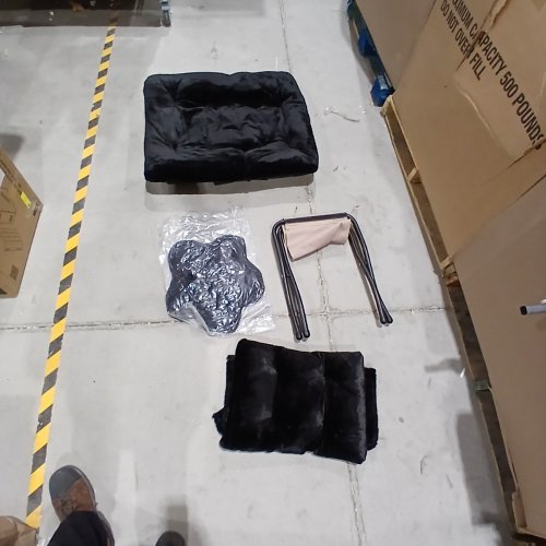 FOLDING LOUNGE CHAIR - BLACK image 3
