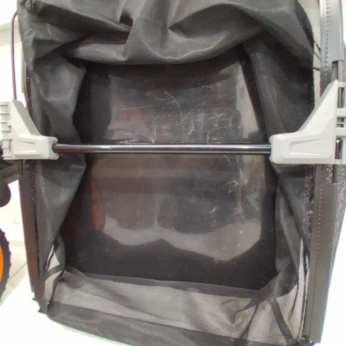VEVOR HEAVY DUTY PUSH LAWN SWEEPER WITH MESH COLLECTION HOPPER BAG - 21" - BLACK/ORANGE - (MODEL: S19-001A) image 3