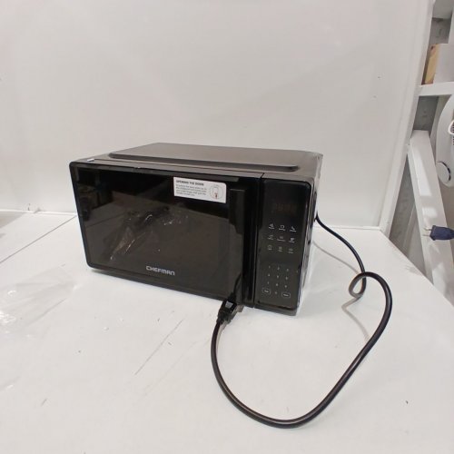 CHEFMAN COUNTERTOP MICROWAVE OVEN - 0.7 CU. FT - BLACK (MODEL: RJ55-7-V2-CA) image 3