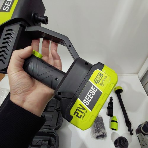 SEESE CORDLESS PORTABLE PRESSURE WASHER - 1450 PSI - GREEN/BLACK image 2