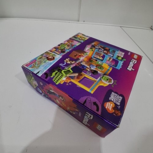 176PC LEGO FRIENDS HEARTLAKE CITY CONVENIENCE STORE (MODEL: 42680) image 2