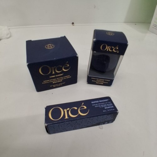 3PC ORCÉ COME CLOSER SETTING POWDER, MAKEUP SPONGE & LIP TINT SET - LIP SHADE ONCE BITTEN TWICE SHY 8G / 4 ML image 3