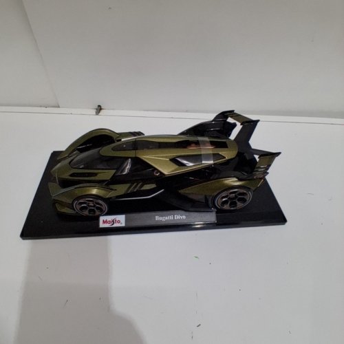 MAISTO SPECIAL EDITION LAMBORGHINI V12 VISION GRAN TURISMO DIECAST CAR MODEL - 1:18 SCALE - OLIVE GREEN/BLACK image 3