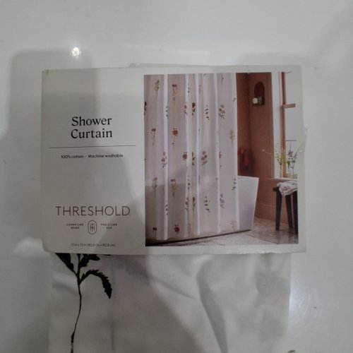 THRESHOLD FLORAL SHOWER CURTAIN - 72" X 72" - WHITE/FLORAL (MODEL: 064187943R00) image 3