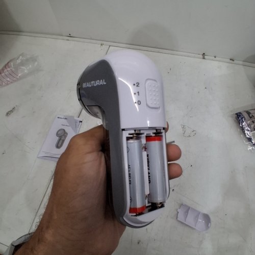 BEAUTURAL LINT REMOVER HANDHELD FABRIC SHAVER - GREY image 2