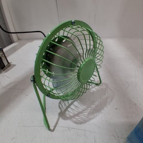 QUIET USB MINI DESK FAN - 4" - GREEN image 4