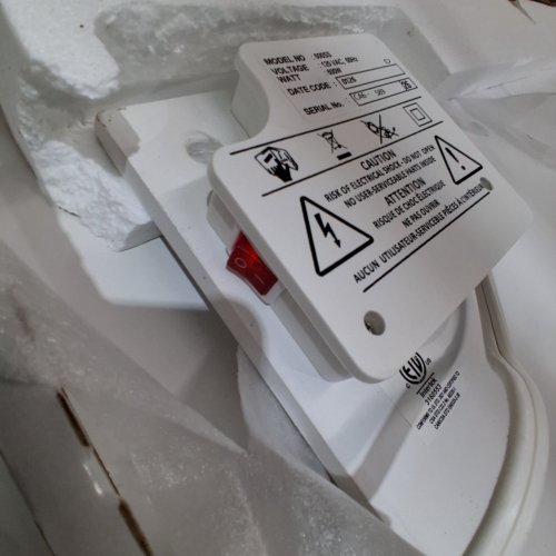 AMAZE HEATER CERAMIC ELECTRIC WALL-PANEL ROOM HEATER - 600W/120V 24"X36" - WHITE (MODEL#: 600SS) image 2