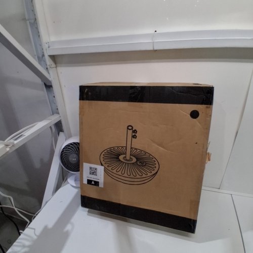 JEARY WATER FILLED PATIO UMBRELLA STAND - 81.5LBS MAX - BLACK (MODEL: A091-004-001-044) image 2