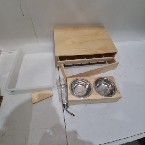 3-IN-1 PET FEEDING STATION WITH WATER SPOUT - 15" X 11" - BROWN image 2