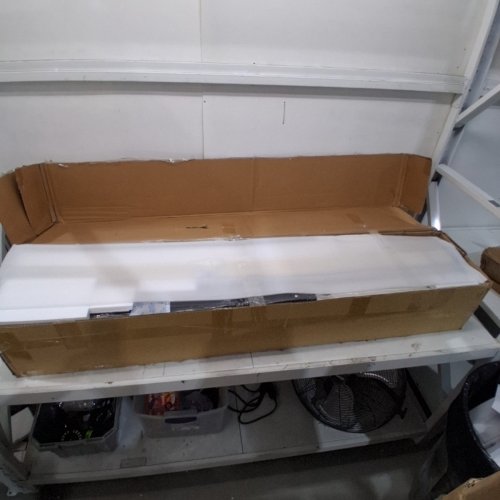 ALLEWIE VELVET UPHOLSTERED PLATFORM BED FRAME WITH HEADBOARD - QUEEN - WHITE (MODEL: TG-RBSTB-K-0001BK) image 5