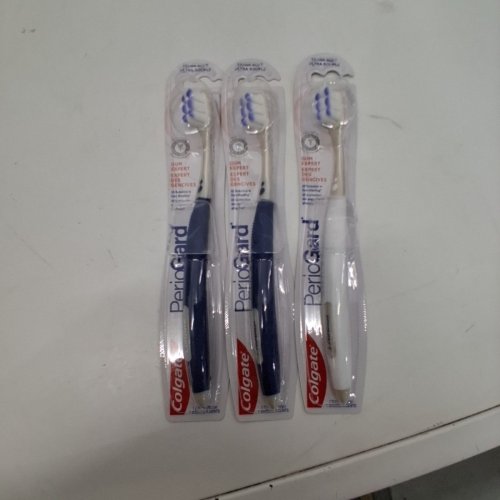 3PK COLGATE GUM EXPERT ULTRA SOFT TOOTHBRUSHES- BLUE/WHITE image 2
