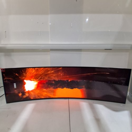 SAMSUNG ODYSSEY 49" OLED DUAL QHD GAMING MONITOR, (5,120 X 1,440), 144 HZ, G-SYNC COMPATIBILITY, FREESYNC PREMIUM PRO, HDR10 - SILVER - (MODEL:LS49DG912SNXZA) image 5