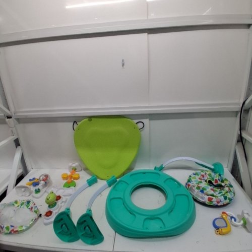 BRIGHT STARTS BOUNCE BOUNCE BABY 2-IN-1 ACTIVITY CENTER JUMPER AND TABLE - 6M+ - PLAYFUL POND GREEN (MODEL: 11565) image 3