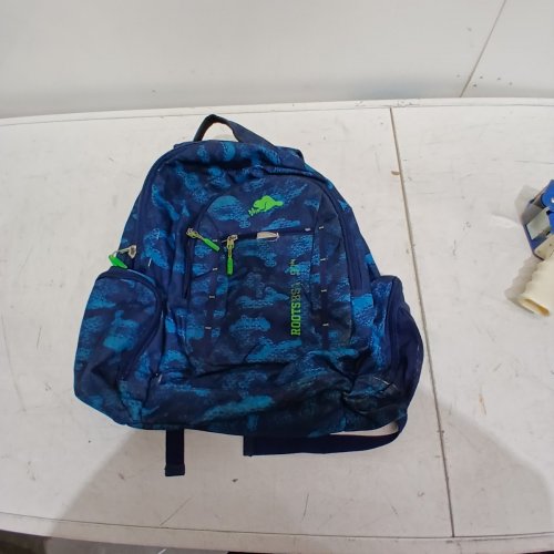ROOTS LIGHTWEIGHT BACKPACK WITH 15.6 LAPTOP COMPARTMENT - 33 LITERS - BLUE/GREEN (STYLE: 1896125) image 2
