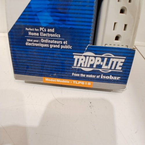 TRIPP LITE 6-OUTLET SURGE PROTECTOR POWER BAR WITH 15FT CORD - 790 JOULES - (MODEL: TLP615) image 2