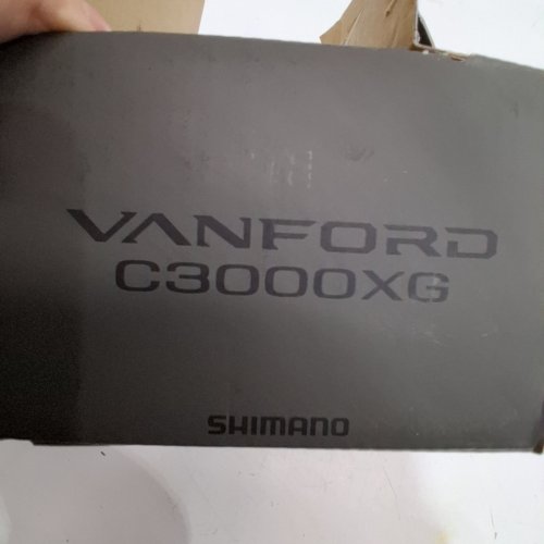 SHIMANO VANFORD SPINNING FISHING REEL - 6.4:1 GEAR RATIO - BLACK (MODEL: C3000XG) image 2