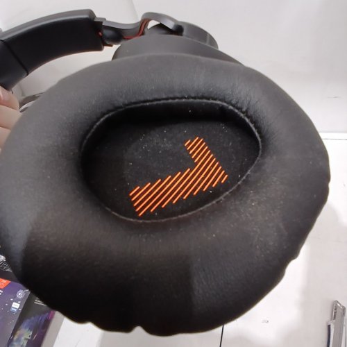 JBL QUANTUM 350 WIRELESS GAMING HEADSET, QUANTUMSOUND SIGNATURE, DETACHABLE BOOM MIC (MODEL:‎‎JBLQ350WLBLKAM) image 3