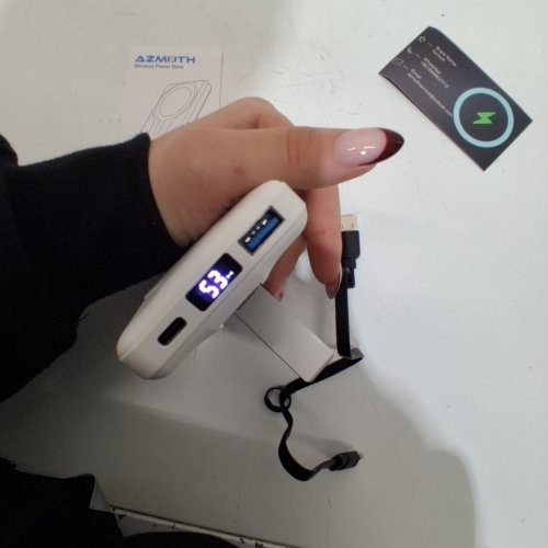 AZMUTH MAGNETIC POWER BANK FOR MAGSAFE BATTERY 10000 MAH - 20W - WHITE (MODEL: KT-D022) image 3
