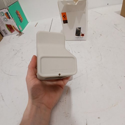 SPIGEN PREMIUM SILICONE MAGSAFE CHARGER STAND (CHARGER NOT INCLUDED) - WHITE image 4