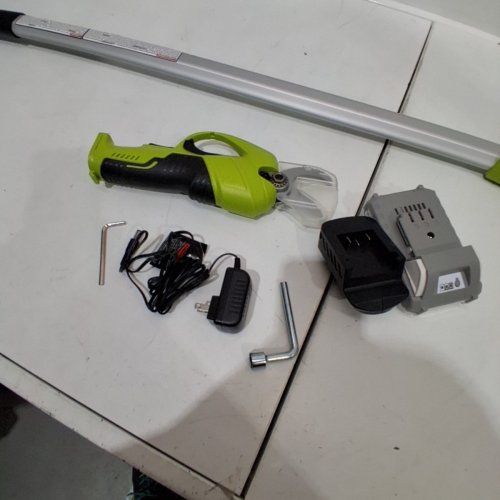 SUN JOE CORDLESS TELESCOPING POLE PRUNER WITH BATTERY- 24 V - 4FT-5.83FT GREEN/BLACK (MODEL: 24V-LRPL2-LTE-SJG) image 6