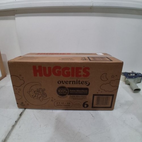 84PK HUGGIES OVERNITES EXTRA ABSORBENT DISPOSABLE DIAPERS - SIZE 6 (35+LB) - DISNEY WINNIE THE POOH image 2