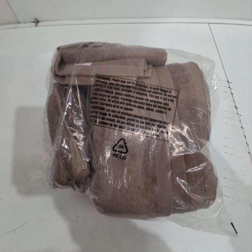 6PC BATHROOM TOWEL SET - 2 PIECES OF EACH SIZE - 52" X 27", 13" X 13", 28" X 13" - BROWN image 3