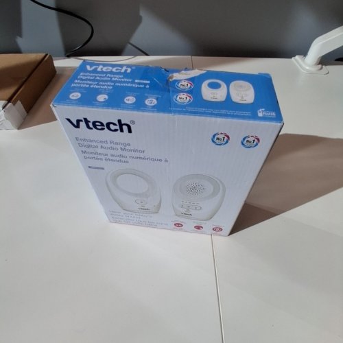 VTECH RECHARGEABLE ENHANCED RANGE AUDIO BABY MONITOR WITH BELT CLIP AND VOLUME CONTROL - 1500FT RANGE - WHITE (MODEL: DM1111) image 4