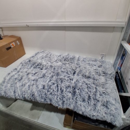 EHEYCIGA FLUFFY PLUSH FAUX FUR NON-SLIP DOG CRATE BED - 47" X 35" X 4" - GREY /BLACK image 3