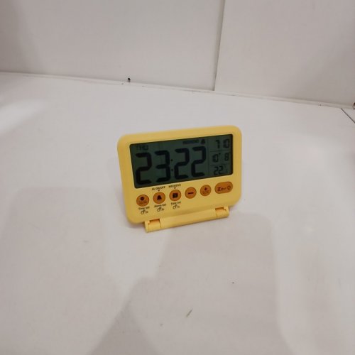 MEESMEEK SMALL FOLDABLE DIGITAL ALARM CLOCK - YELLOW (MODEL: 6201) image 4