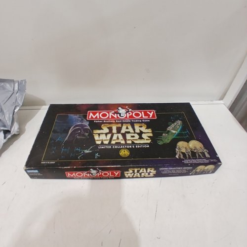 HASBRO MONOPOLY STAR WARS LIMITED COLLECTOR'S EDITION 20TH ANNIVERSARY BOARD GAME image 3