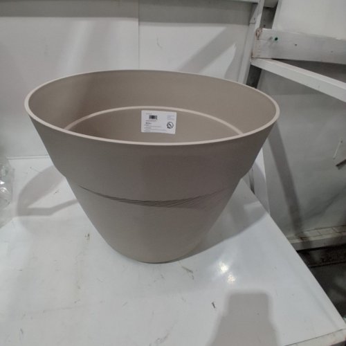GROSFILLEX ZURICH PLASTIC PLANTER - 18" - BEIGE (MODEL: 2063432) image 2