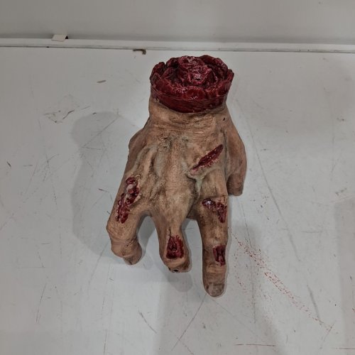HALLOWEEN REALISTIC SOUND ACTIVATED CRAWLING HAND - 6" image 3