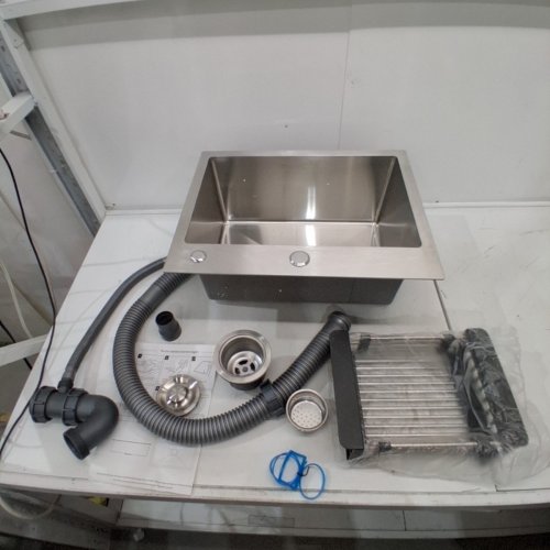UNDERMOUNT STAINLESS STEEL KITCHEN SINK - 20" X 16" X 9" - BRUSHED FINISH image 2
