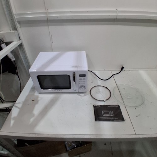 GALANZ RETRO STYLE COUNTERTOP MICROWAVE OVEN - 0.9CU.FT - WHITE (MODEL: GLCMKZ09WER09) image 3