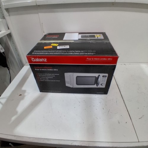 GALANZ RETRO STYLE COUNTERTOP MICROWAVE OVEN - 0.9CU.FT - WHITE (MODEL: GLCMKZ09WER09) image 7