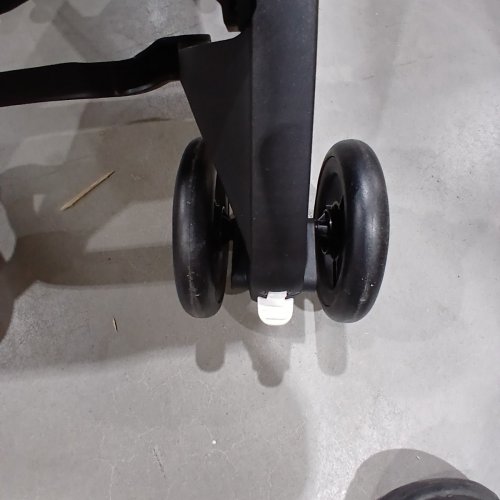 GB POCKIT + ALL TERRAIN FOLDABLE STROLLER - VELVET BLACK (MODEL: 619000537) image 4