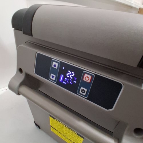 EUHOMY 12 VOLT CAR REFRIGERATOR- 35L - (MODEL:CF001) image 2