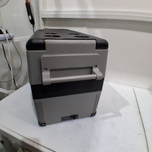 EUHOMY 12 VOLT CAR REFRIGERATOR- 35L - (MODEL:CF001) image 7