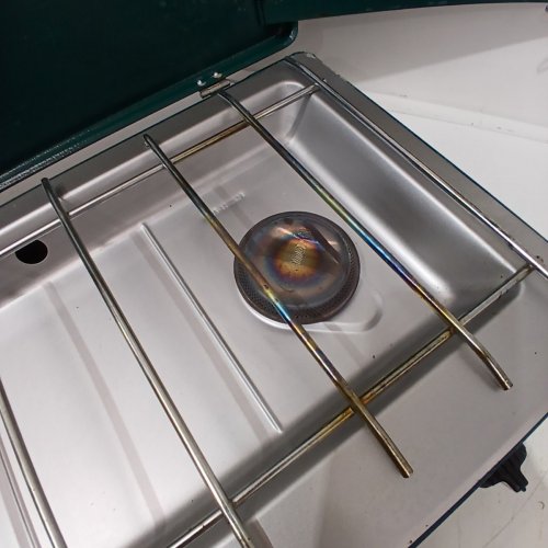 COLEMAN PERFECTFLOW 2-BURNER PROPANE STOVE - 20,000 BTU - GREEN (MODEL: 2000020943NP) image 3