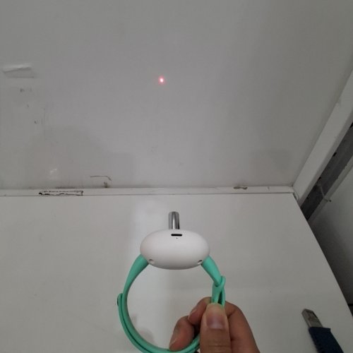 ADJUSTABLE ANGLE TEASER LASER CAT COLLAR - GREEN/WHITE (MODEL: LM-2201) image 2