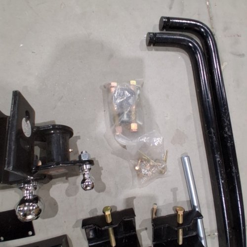 CURT ROUND BAR WEIGHT DISTRIBUTION HITCH WITH LUBRICATION, SWAY CONTROL (10-14K) (MODEL: 17063) image 4