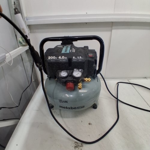 METABO HPT "THE TANK" PANCAKE AIR COMPRESSOR - 200PSI / 6 GALLON - GREY (MODEL: EC914S) image 2
