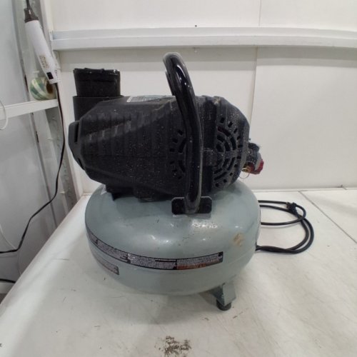 METABO HPT "THE TANK" PANCAKE AIR COMPRESSOR - 200PSI / 6 GALLON - GREY (MODEL: EC914S) image 7