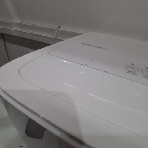 MIDEA ENERGY STAR CERTIFIED EASYDRY DEHUMIDIFIER - 50 PINTS/DAY - 4500SQ.FT - WHITE (MODEL: MAD50P1AWS) image 4